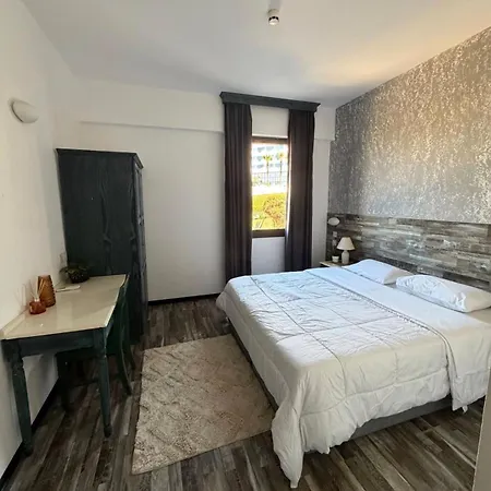 Casa Clara Pool Meerblick Hlóraka